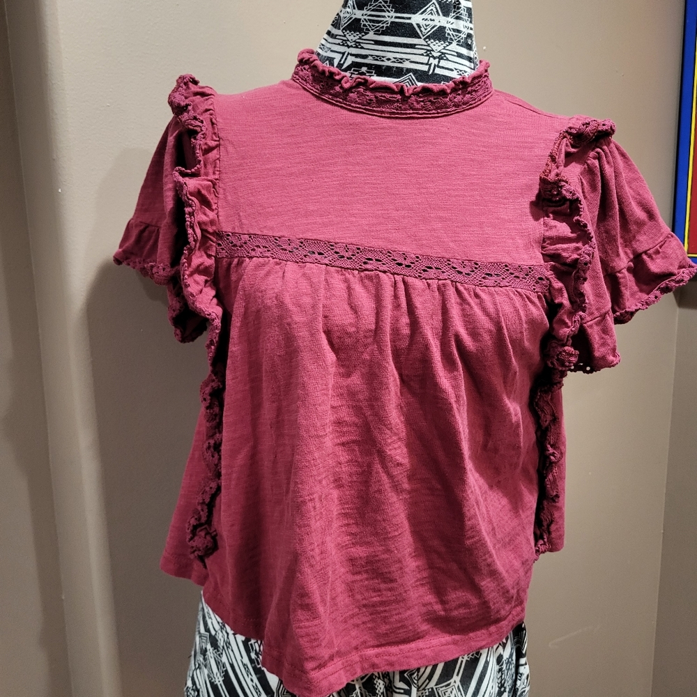 Ellison maroon cotton top with crochet lace ruffles - sz S *3/$30 Sale*